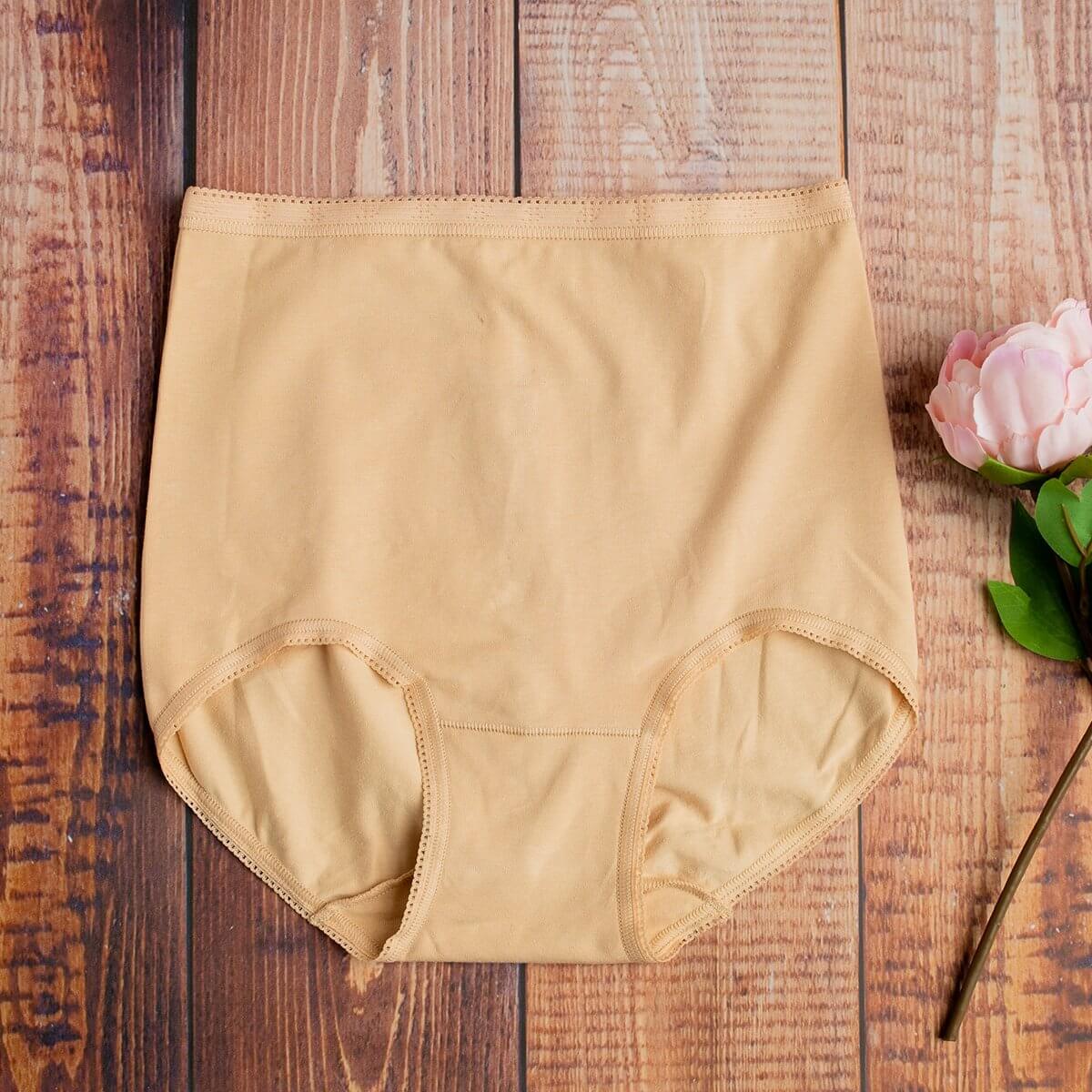 Control Brief – Smooth Support for a Flattering Shape